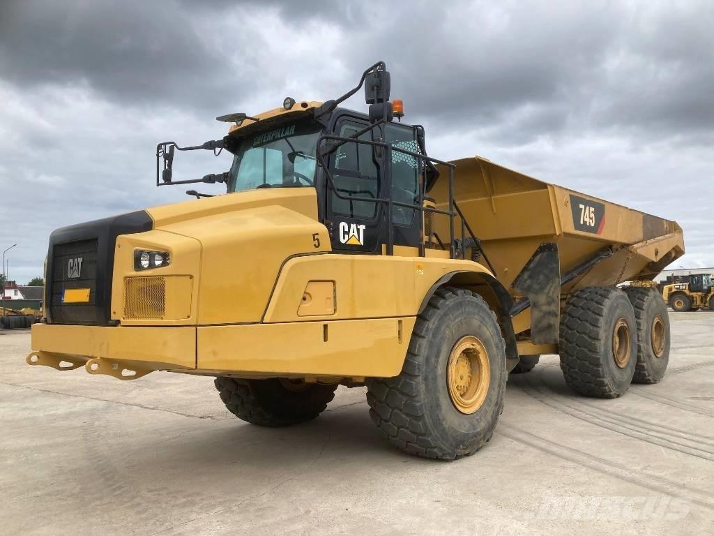 CAT 745 Zglobni damperi