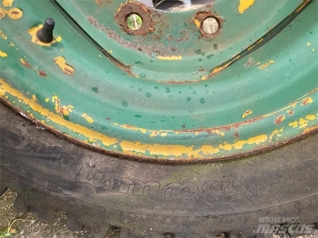 Barum 13.0/65-18 Gume, točkovi i felne