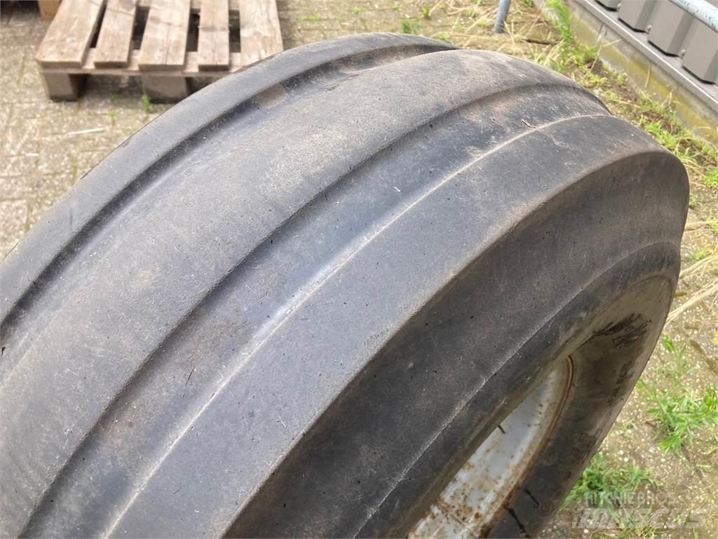 BKT 11.00-16 Gume, točkovi i felne