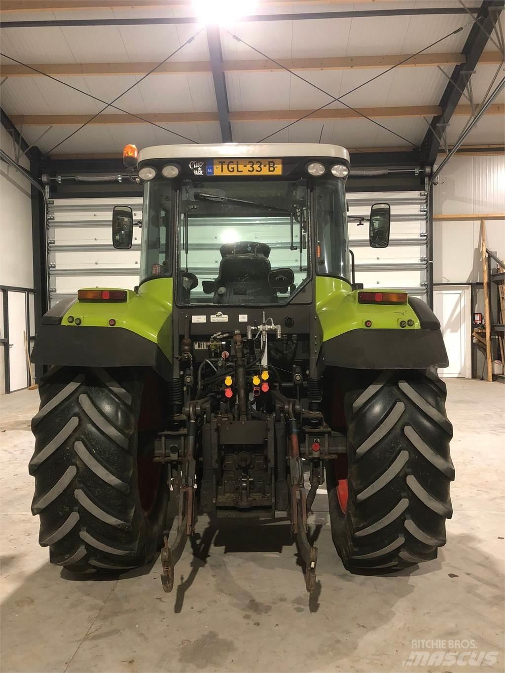 CLAAS ATZ 567 Traktori