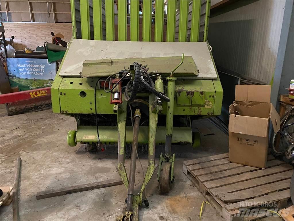 CLAAS Sprint 335 P Samoutovarne prikolice