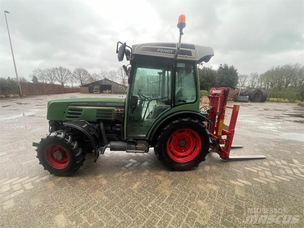 Fendt 208V Traktori