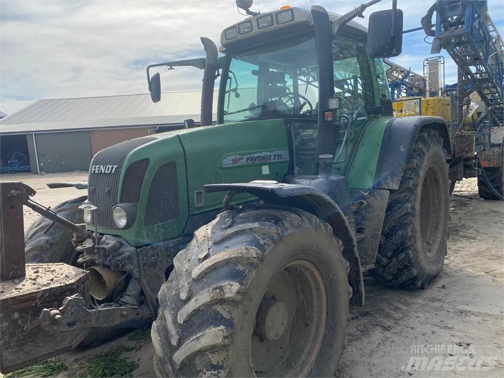 Fendt 711 Traktori