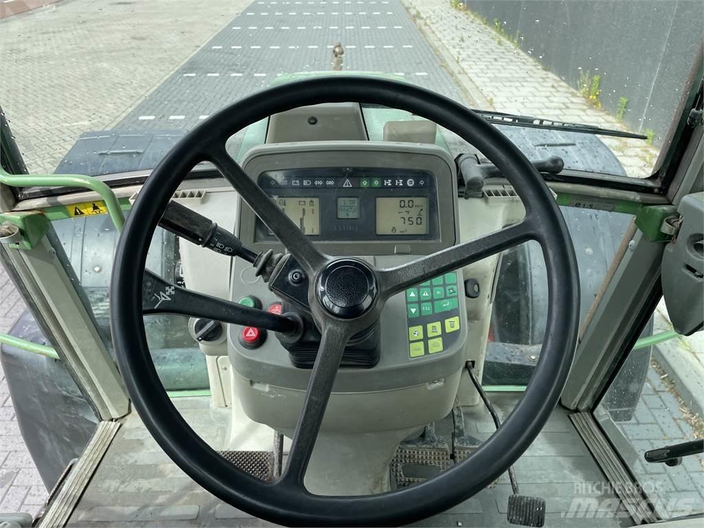 Fendt 711 Traktori
