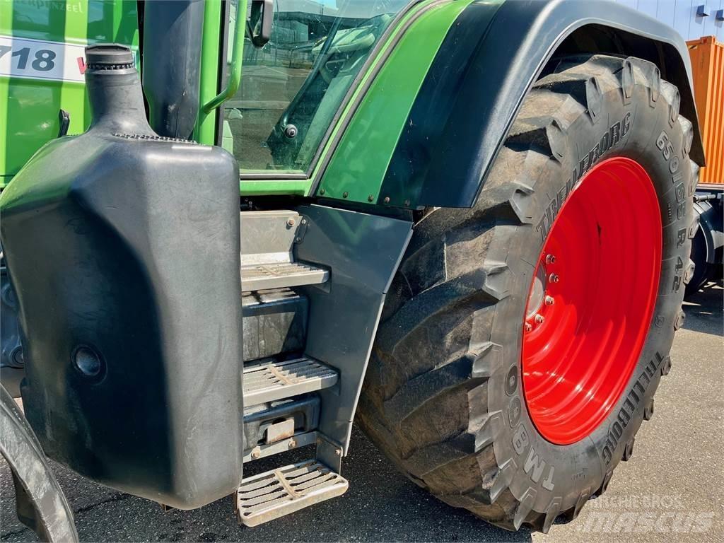 Fendt 718 COM3 Traktori