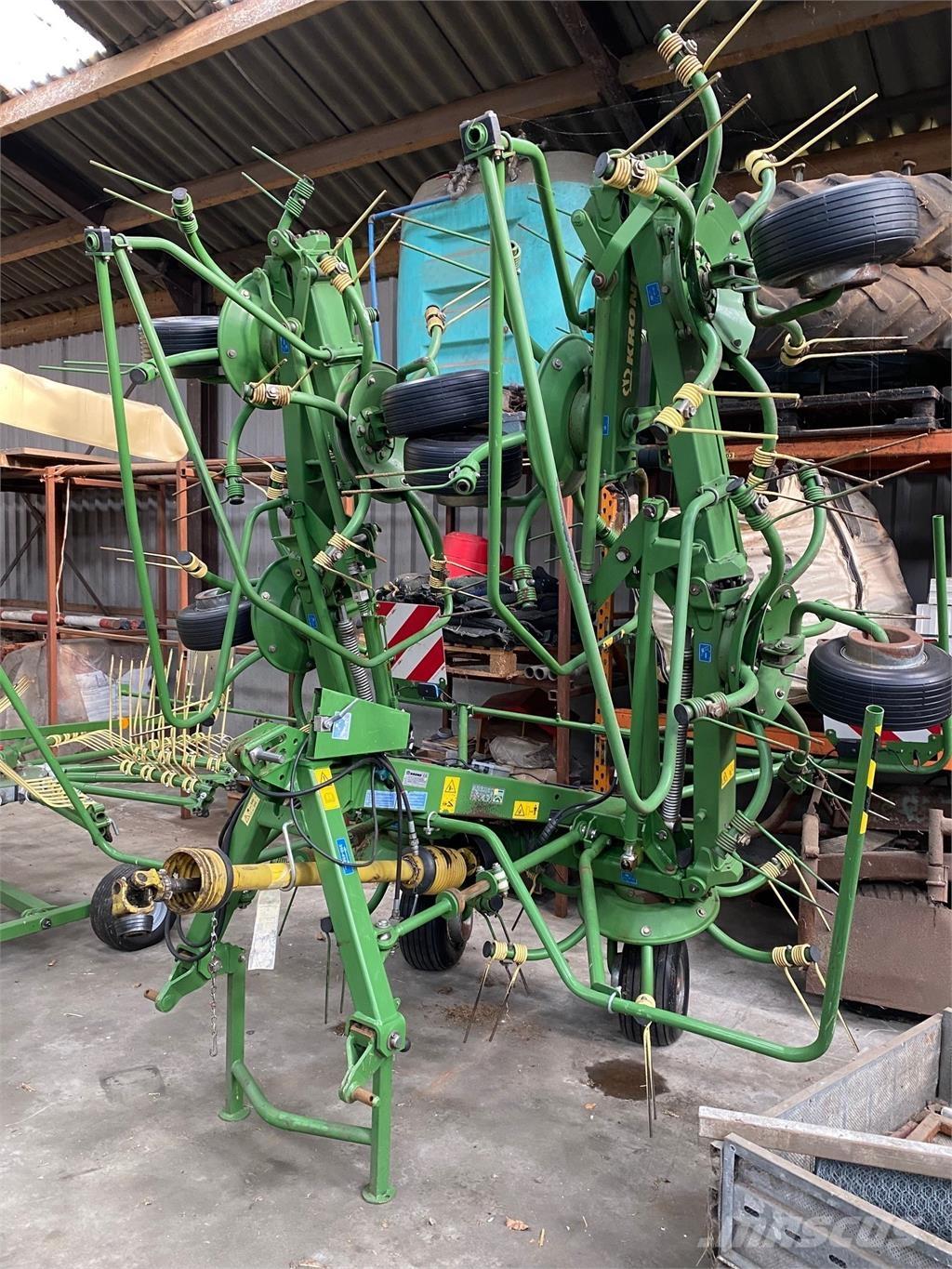 Krone KW 8.82 Okretači i sakupljači sena