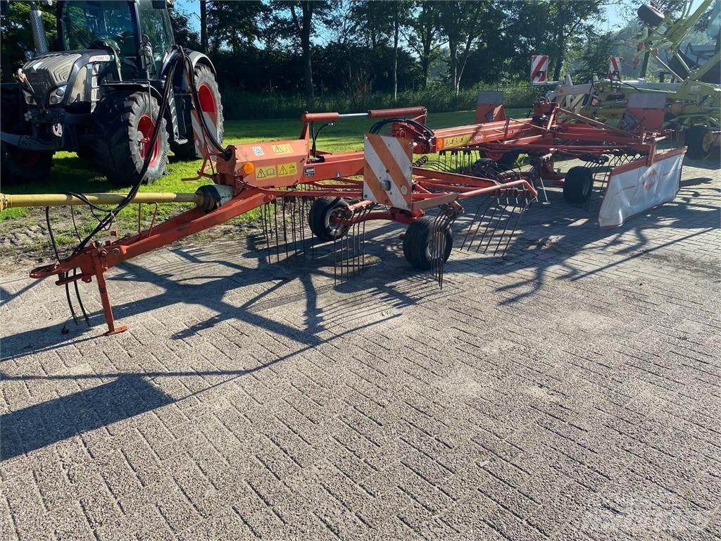 Kuhn GA 6000 Okretači i sakupljači sena