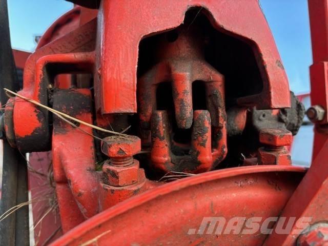 Kuhn GF 10601 TO Okretači i sakupljači sena