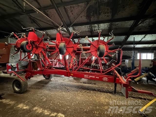 Lely Lotus 1020 Okretači i sakupljači sena