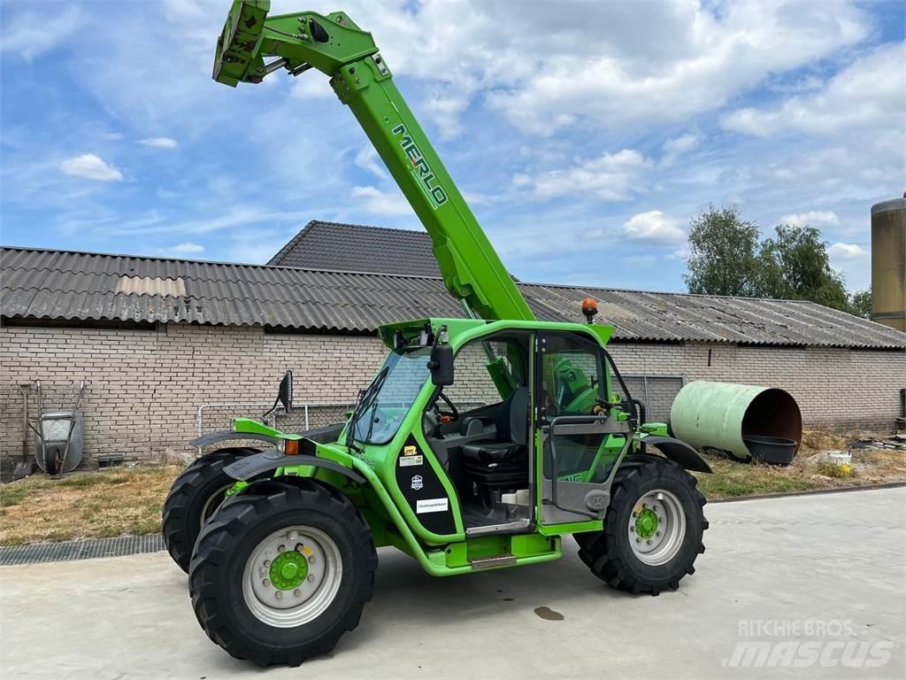 Merlo P32.6L Poljoprivredni teleskopski utovarivači