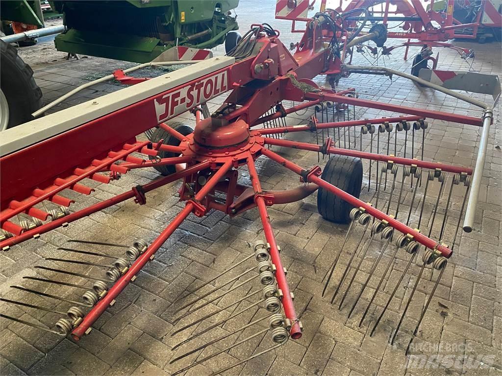 Stoll R 1405 s Okretači i sakupljači sena