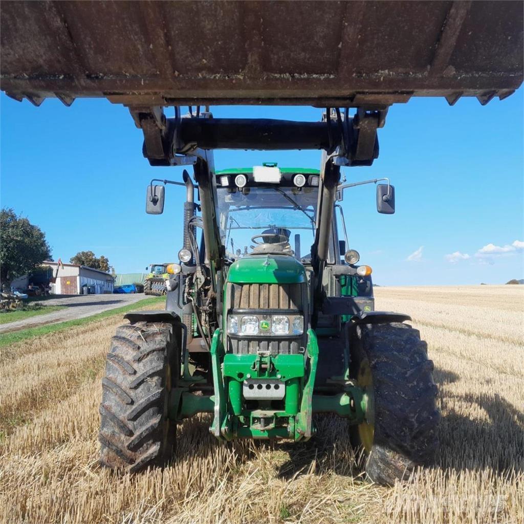 John Deere 6330 Traktori