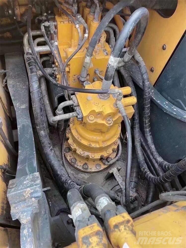 Hyundai R215VS Bageri točkaši