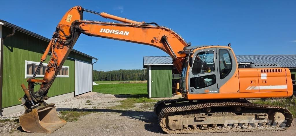 Doosan DX 225 LC Bageri guseničari