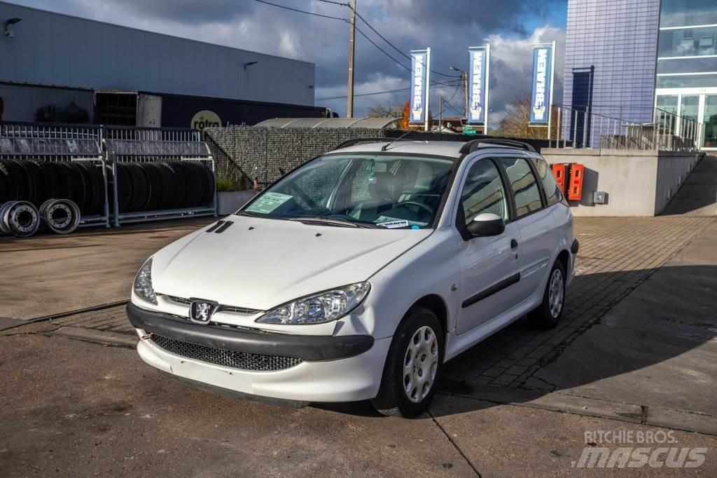 Peugeot 206 SW Automobili