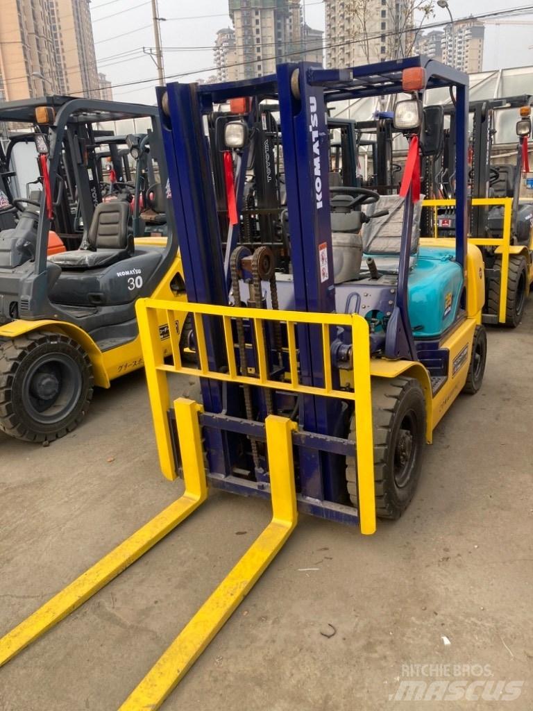 Komatsu FD25 Dizelski viljuškari