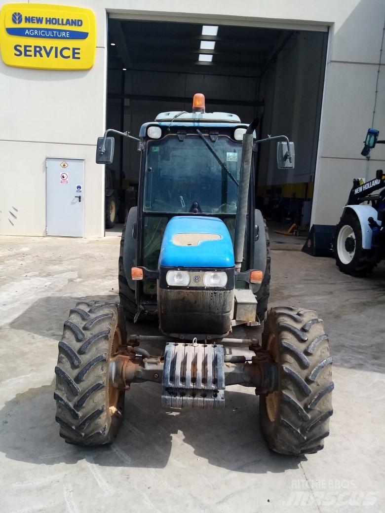 New Holland TN 90 F Traktori