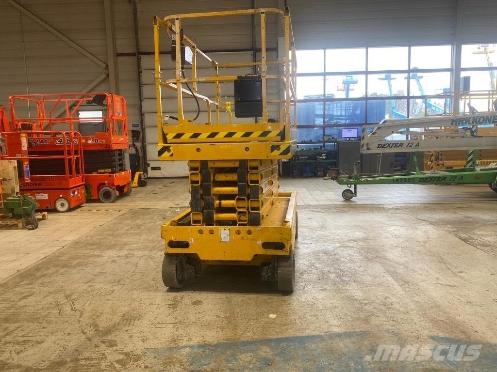 Haulotte Compact 14 Makazaste platforme