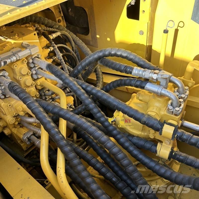 Komatsu PC 200-8 Bageri guseničari