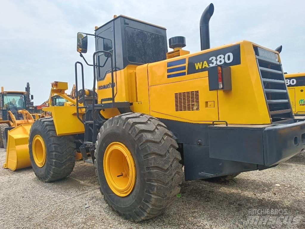 Komatsu WA 380 Utovarivači na točkove
