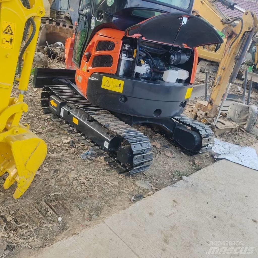 Kubota U 30 Mini bageri < 7t