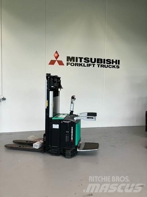 Mitsubishi SBV16N Nisko podizni električni viljuškar sa stajalištom