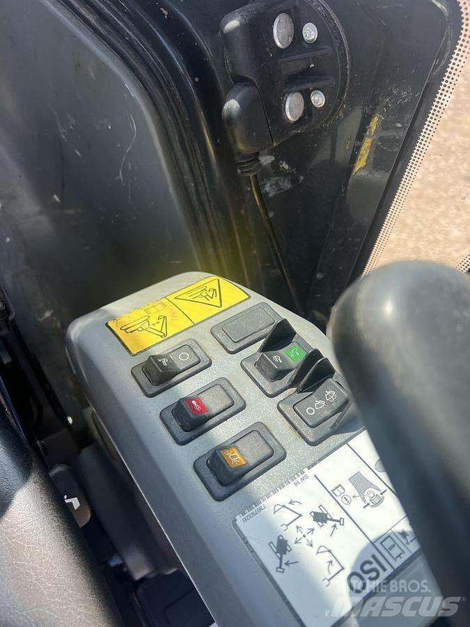 Doosan DX27Z Polovni specijalni bageri