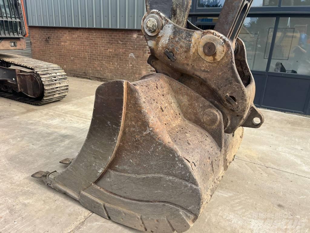 Volvo EC 380 EL Bageri guseničari