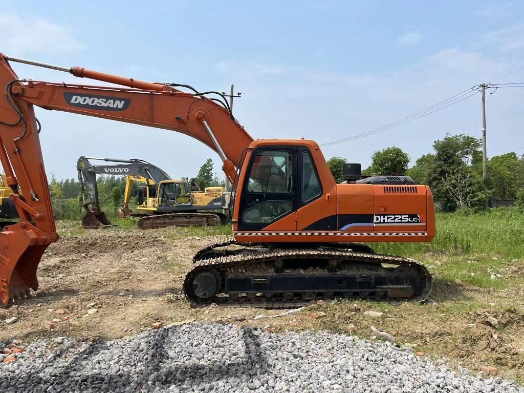 Doosan DH 300 Bageri guseničari