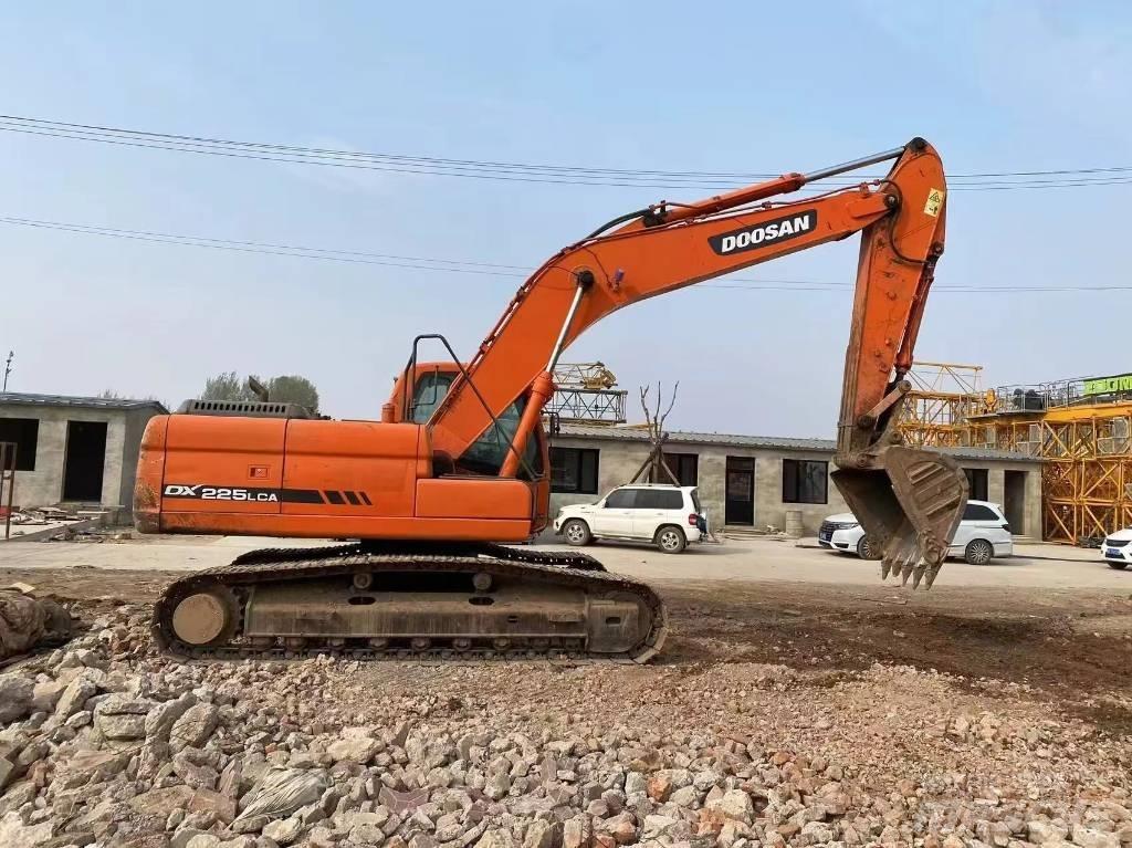 Doosan DX 225 LC Bageri guseničari