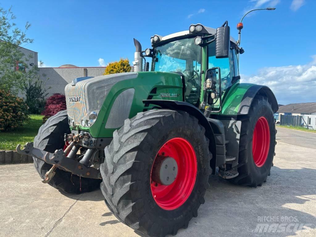 Fendt 933 Vario Traktori