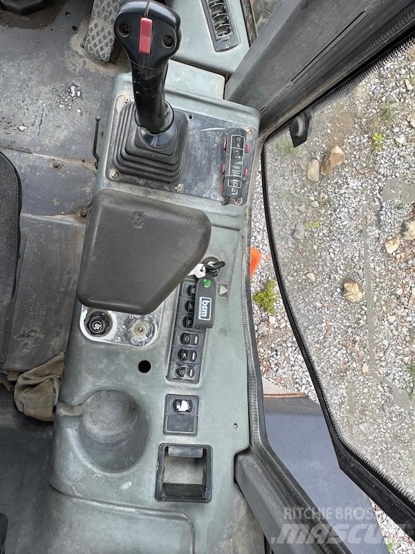 Hitachi LX 290 E Utovarivači na točkove