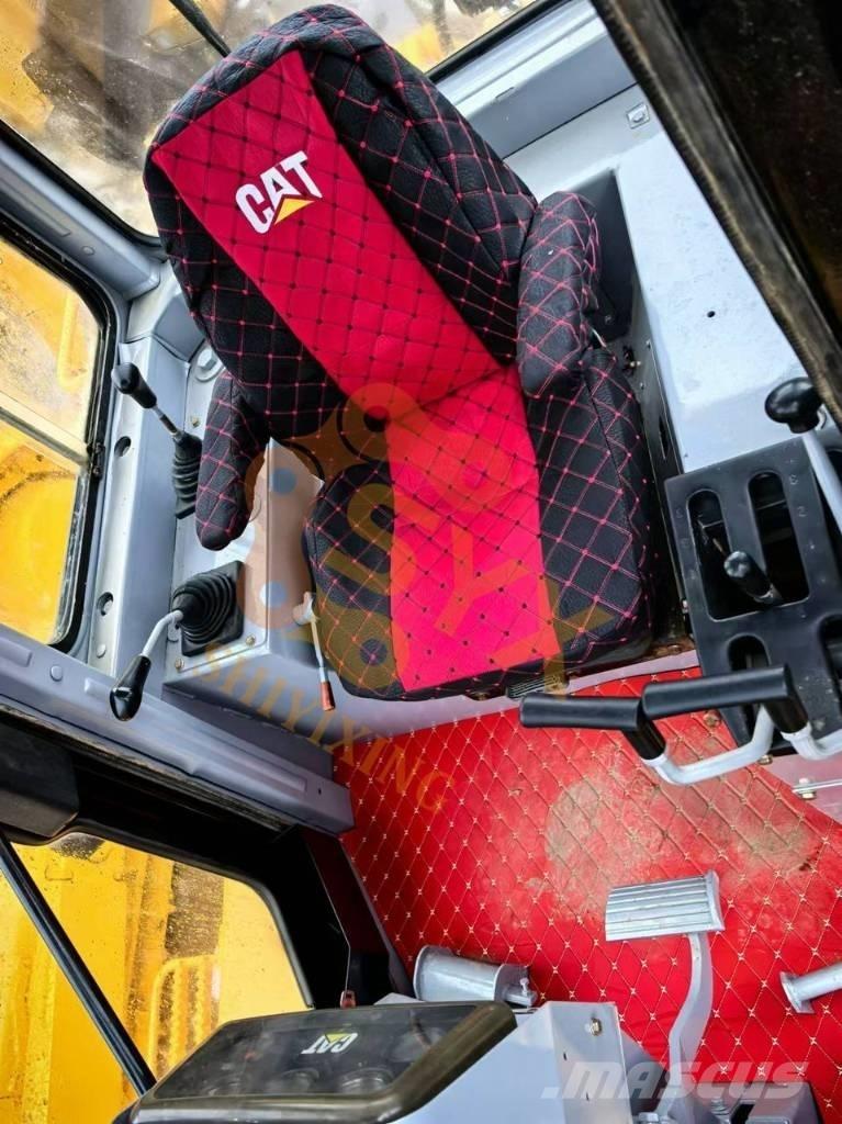 CAT D6G Buldožeri guseničari