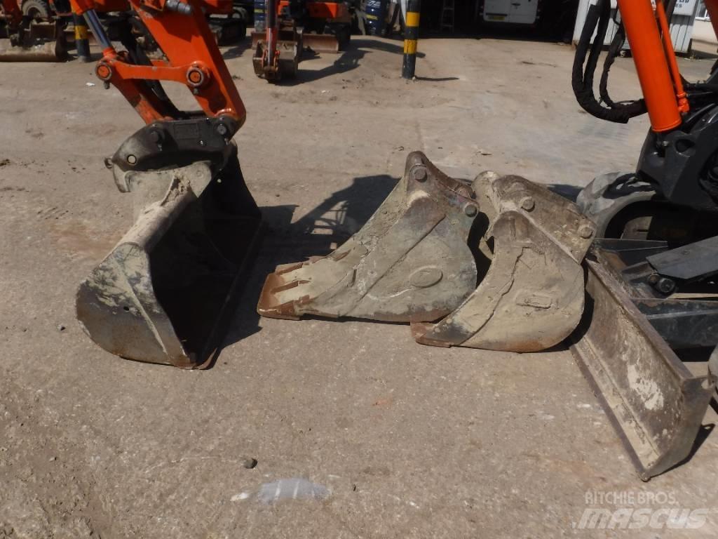 Hitachi ZX 85 US B-5 Midi bageri 7t – 12t
