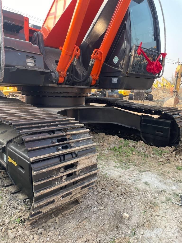 Hitachi ZX 210 Bageri guseničari