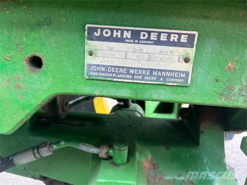 John Deere 3040 Traktori