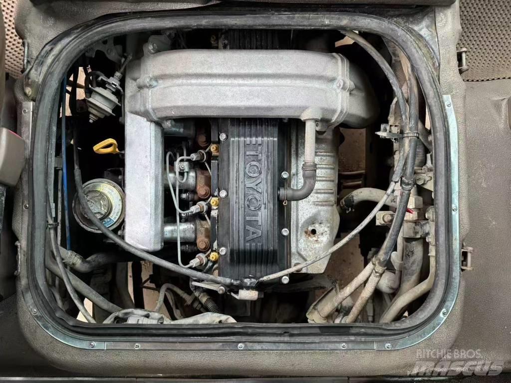 Toyota Coaster Mini autobusi