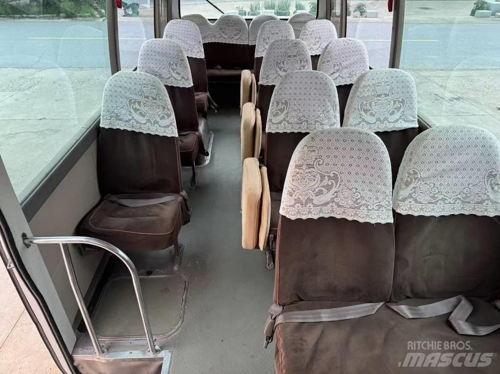 Toyota Coaster Mini autobusi