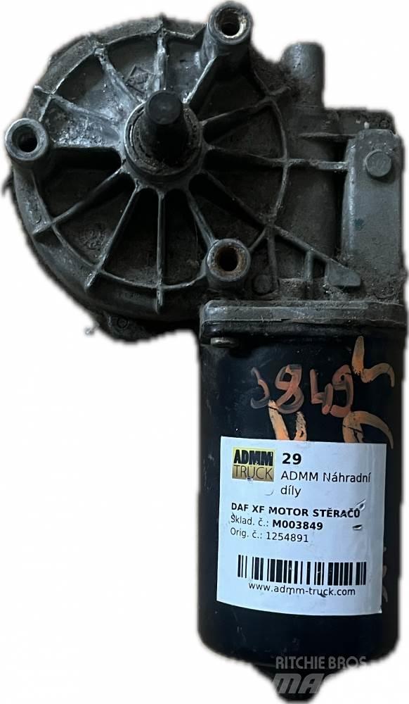DAF XF MOTOR STĚRAČŮ Kargo motori