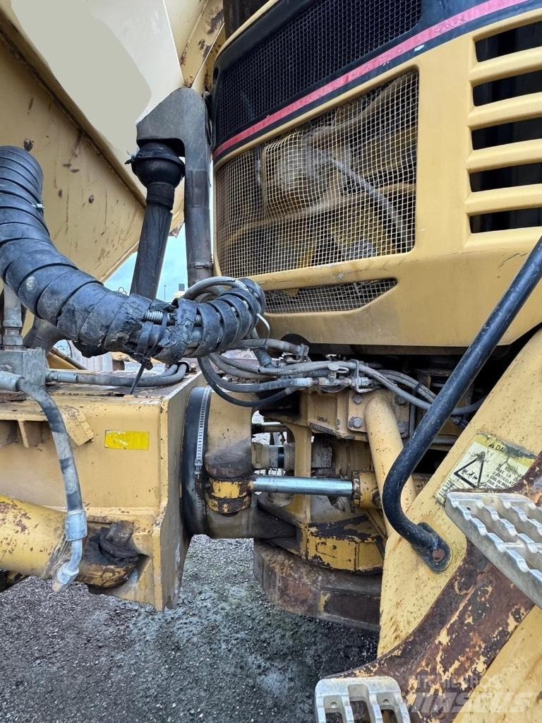 CAT 730 Zglobni damperi