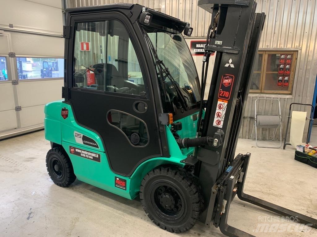 Mitsubishi FD25N3 Dizelski viljuškari