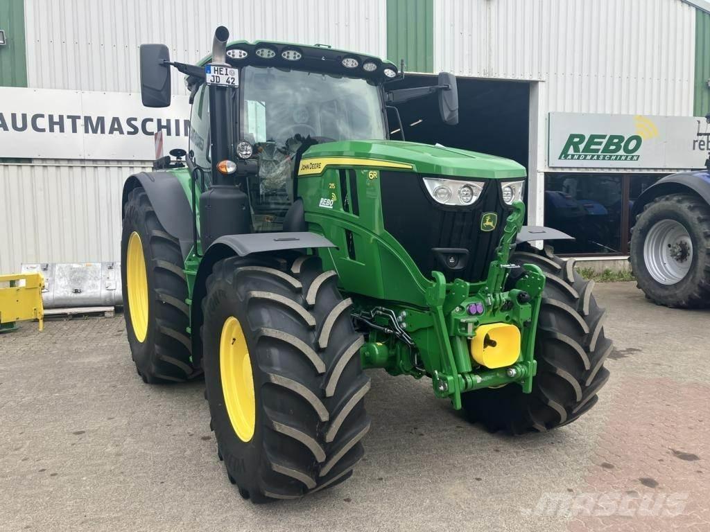 John Deere 6R215 Traktori