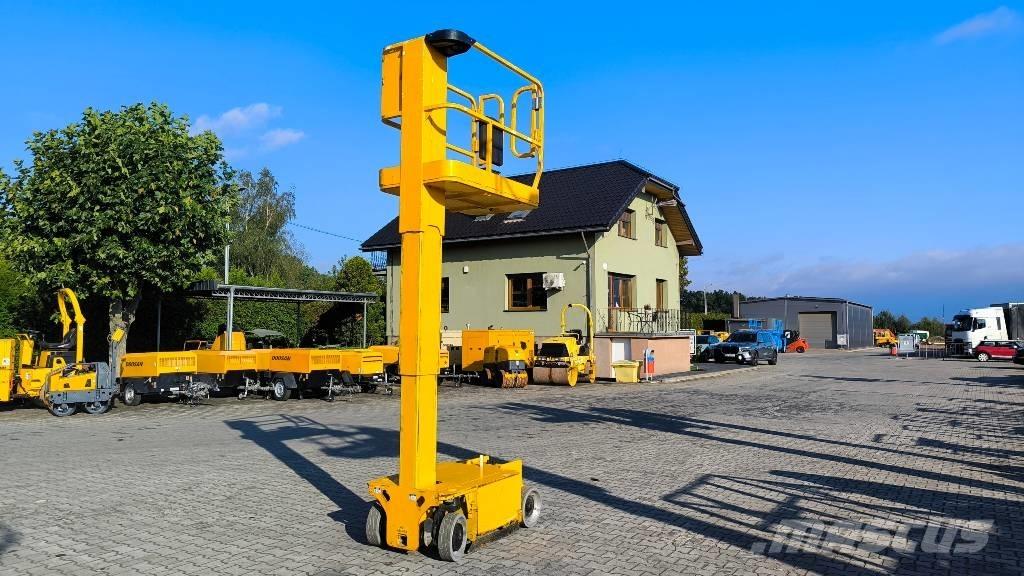 JLG 1230 ES Jarbolne penjajuće platforme
