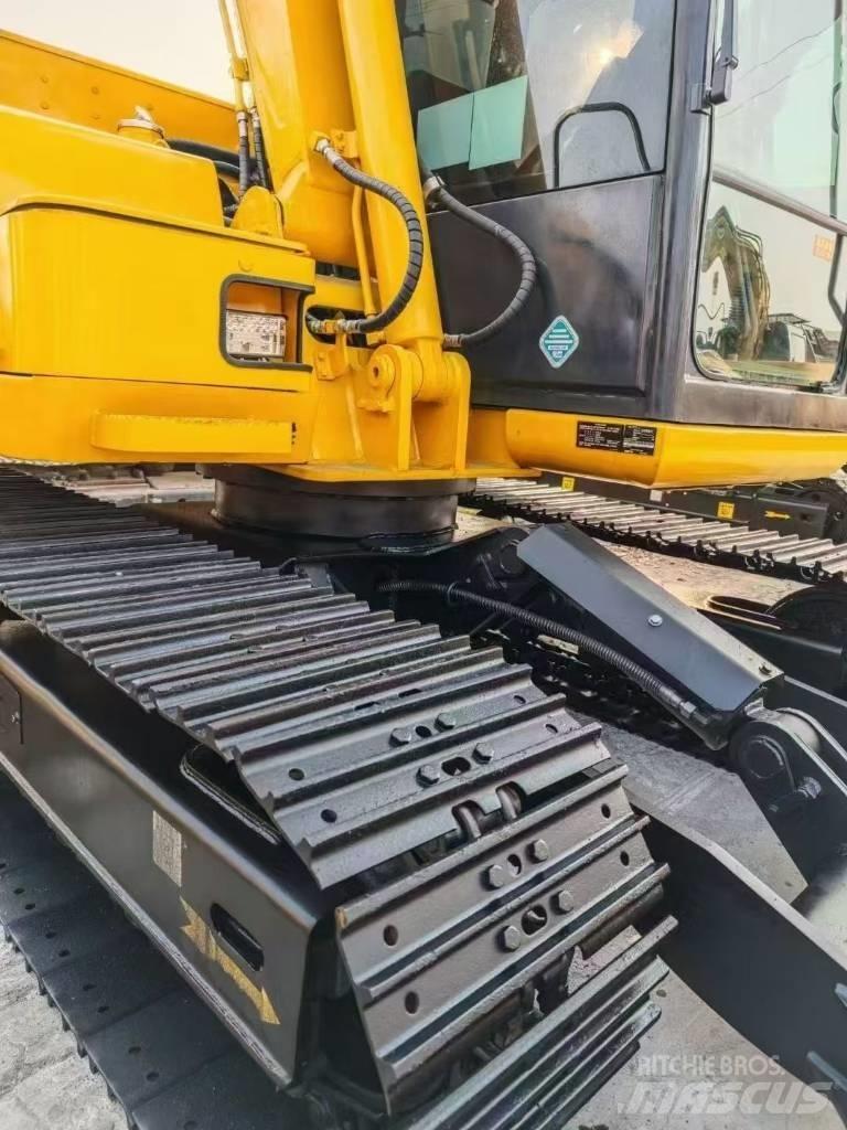 Komatsu 70-8 Bageri guseničari