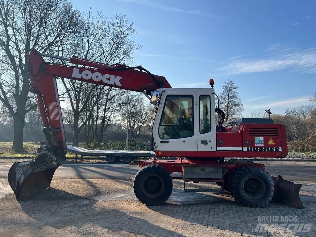 Liebherr 902 Bageri točkaši