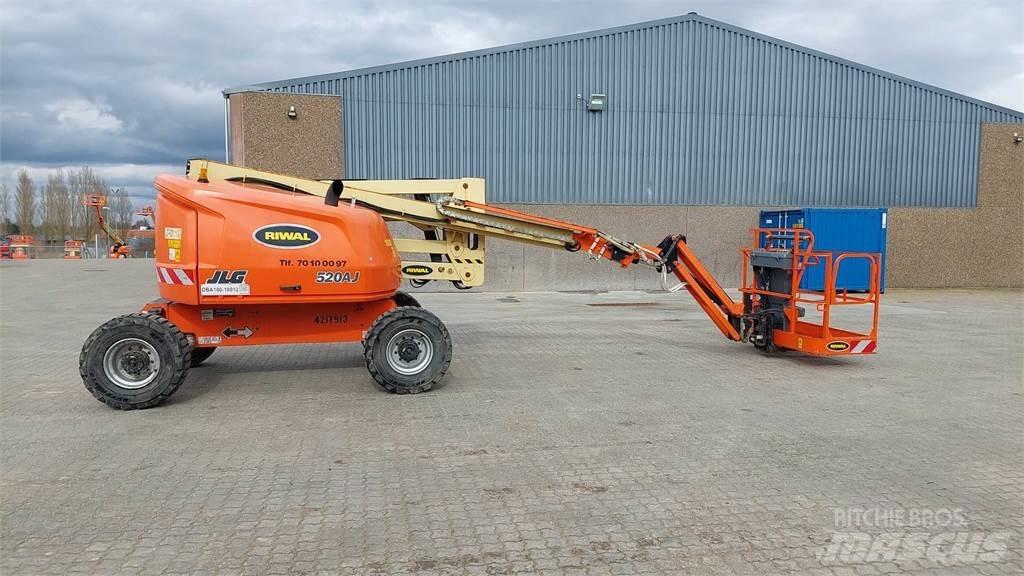 JLG 520AJ Zglobne podizne platforme