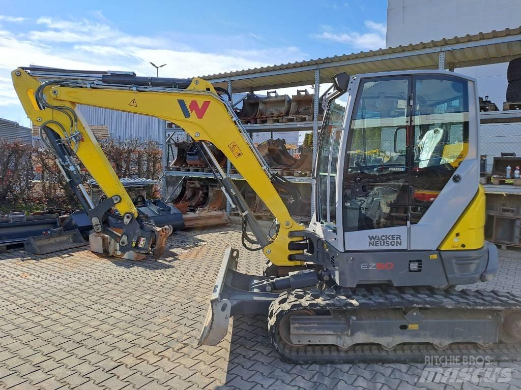 Wacker Neuson EZ50 Bageri guseničari