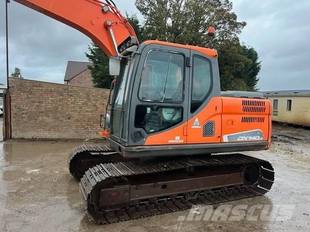Doosan DX 140 LC-3 Bageri guseničari