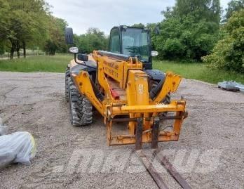 JCB 540-140 Teleskopski viljuškari