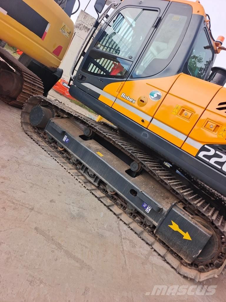 Hyundai 220 LC -9S Bageri guseničari